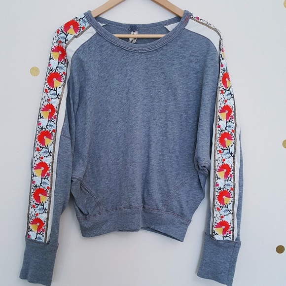 Free People Sweaters - Free people embroidered sweatshirt